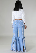 Load image into Gallery viewer, Miss Thang Jeans
