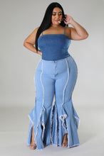 Load image into Gallery viewer, Miss Thang Jeans
