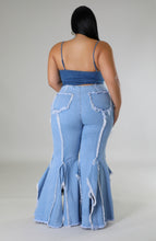 Load image into Gallery viewer, Miss Thang Jeans
