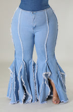 Load image into Gallery viewer, Miss Thang Jeans
