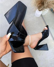 Load image into Gallery viewer, Missy Chunky Heel Mule
