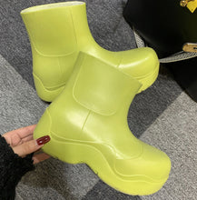 Load image into Gallery viewer, Puddle V-Ankle Boots
